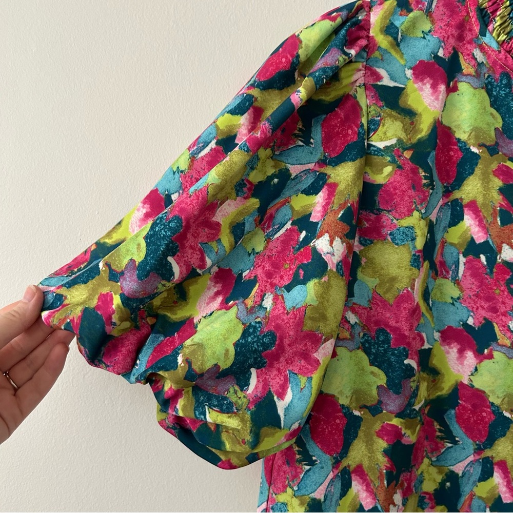 THML Puff Sleeve Blouse - Picture 2 of 6